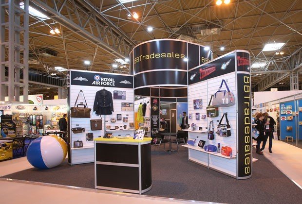 Cómo rentabilizar el evento con la venta de stands y espacios publicitarios