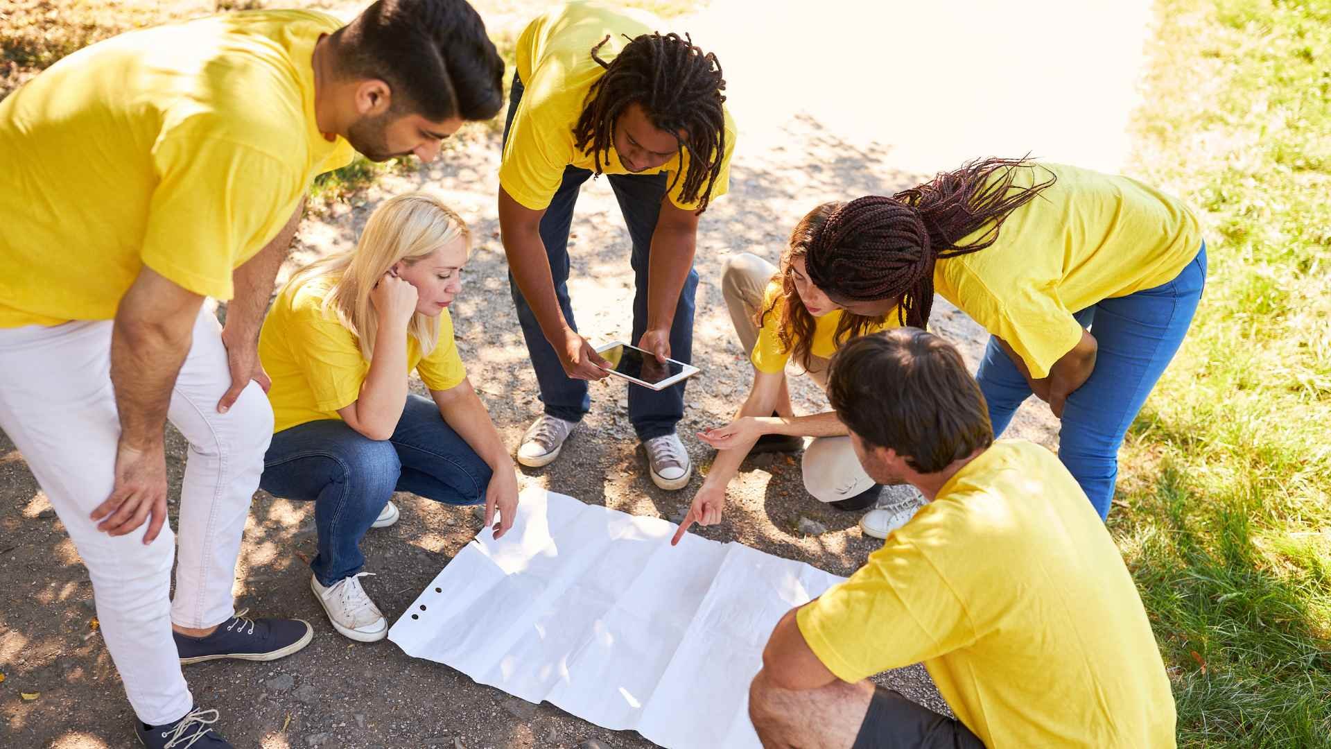Treasure Hunt for Team Building: How To Organize It