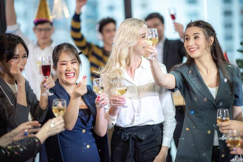 Los mejores temas para eventos corporativos de fin de año